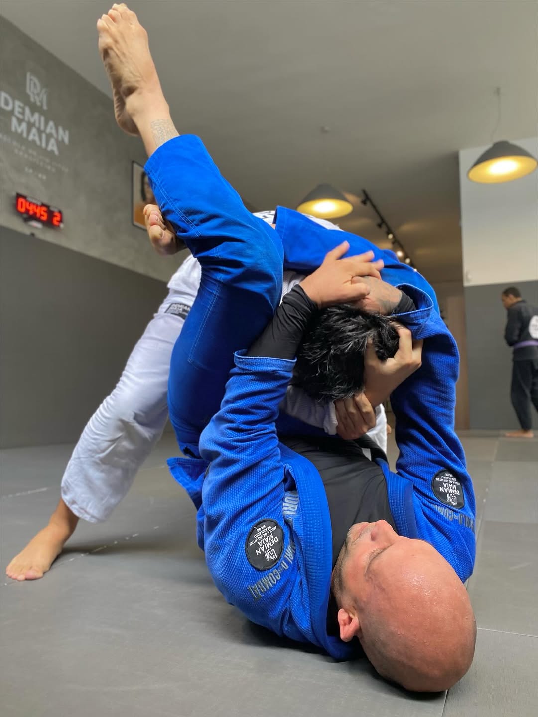 Posição técnica na turma de adultos da Escola Demian Maia
